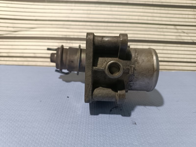 Дроссельная заслонка, 2000 рублей, Пешки