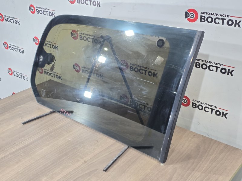 Стекло заднее, 14000 рублей, Пешки