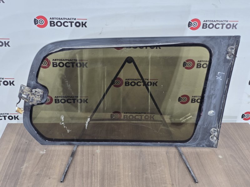 Стекло заднее, 14000 рублей, Пешки