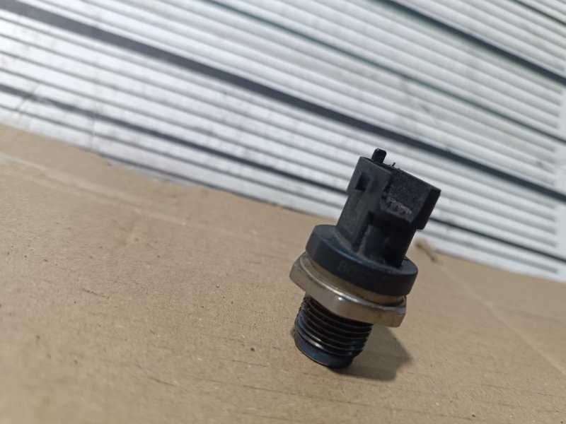 Датчик давления топлива, 2000 рублей, Пешки