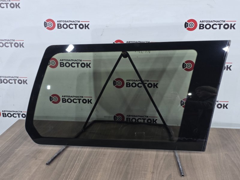 Стекло заднее, 7000 рублей, Пешки