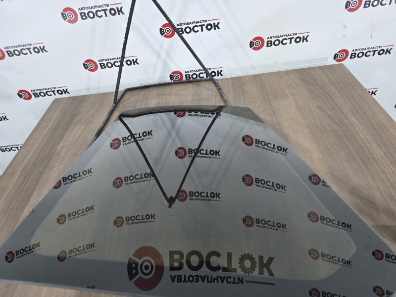 Стекло заднее, 7000 рублей, Пешки