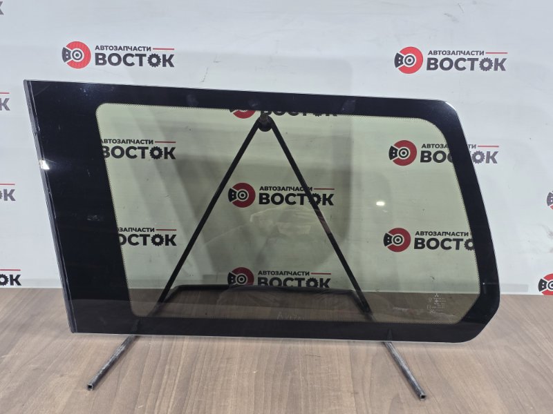 Стекло заднее, 7000 рублей, Пешки