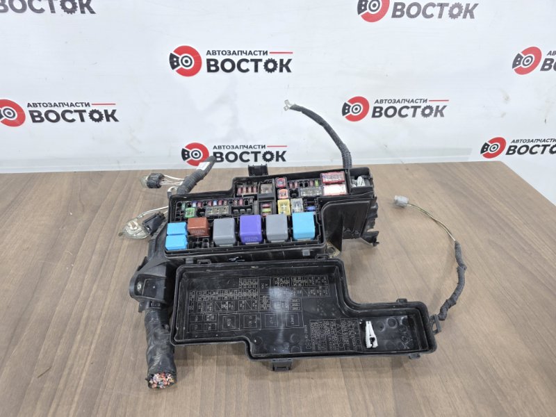 Блок предохранителей под капот, 15000 рублей, Пешки