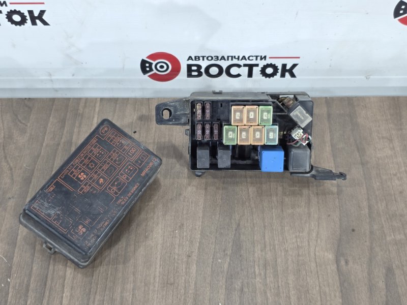 Блок предохранителей под капот, 1500 рублей, Пешки