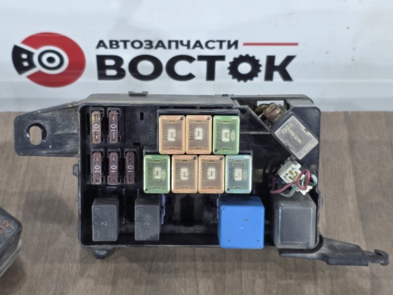 Блок предохранителей под капот, 1500 рублей, Пешки