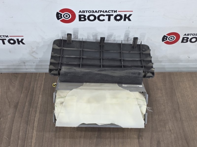 Подушка безопасности пассажира, 4000 рублей, Пешки