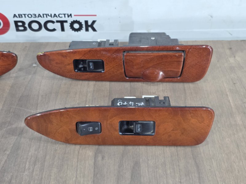 Накладка кнопок стеклоподъемника, 8000 рублей, Пешки