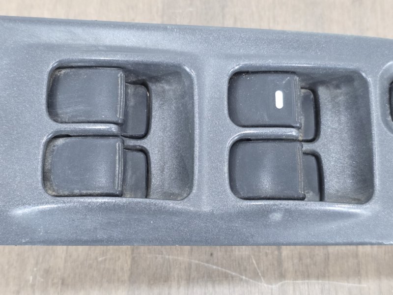 Кнопка стеклоподъемника, 1500 рублей, Пешки