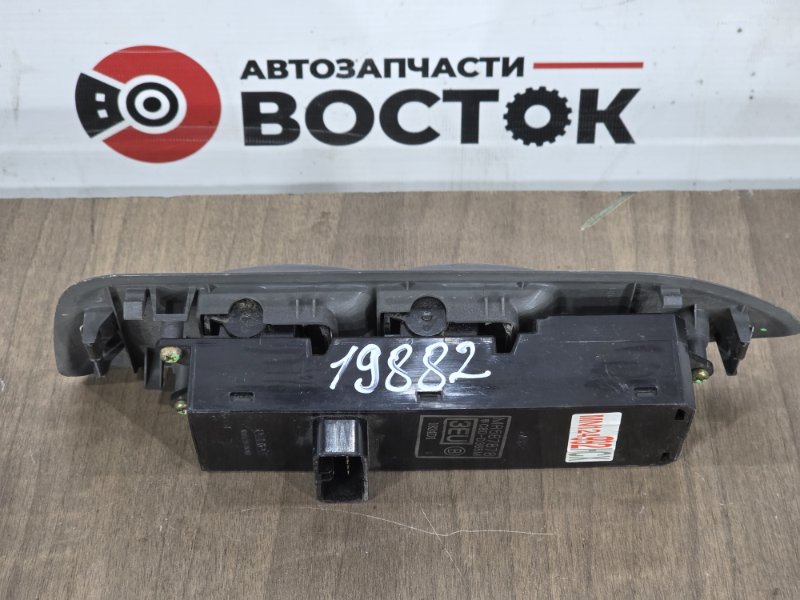 Кнопка стеклоподъемника, 1500 рублей, Пешки