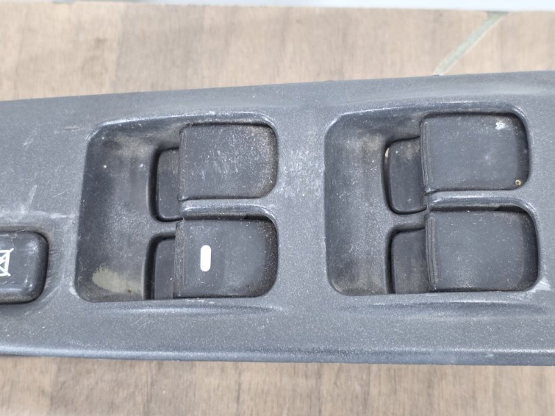 Кнопка стеклоподъемника, 1500 рублей, Пешки