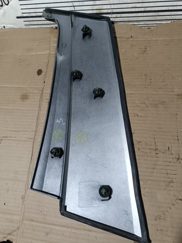 Молдинг стекла, 1500 рублей, Пешки