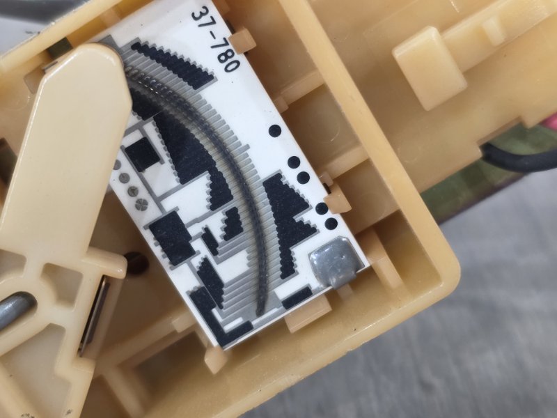 Датчик уровня топлива, 5000 рублей, Пешки