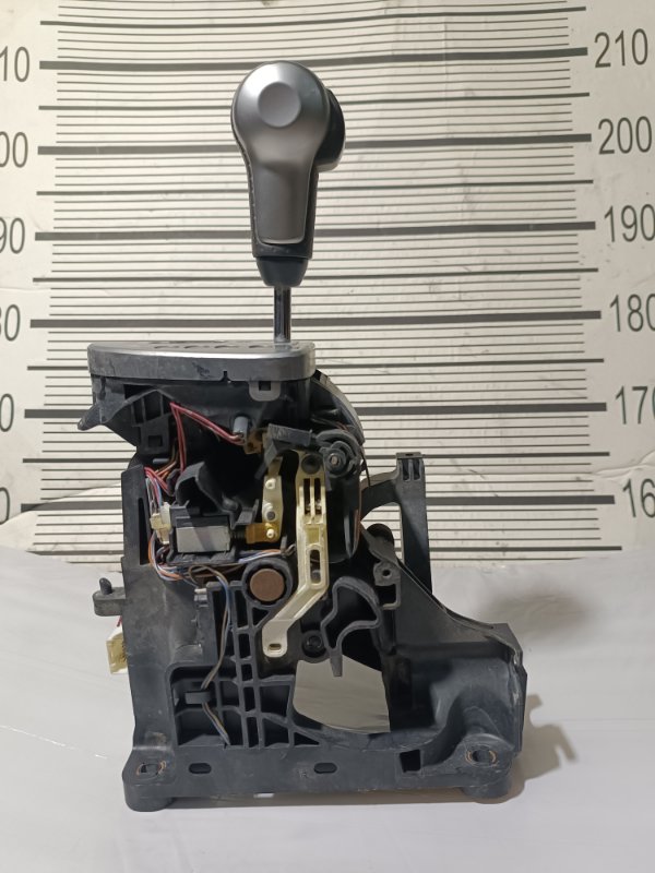 Селектор АКПП, 2000 рублей, Пешки