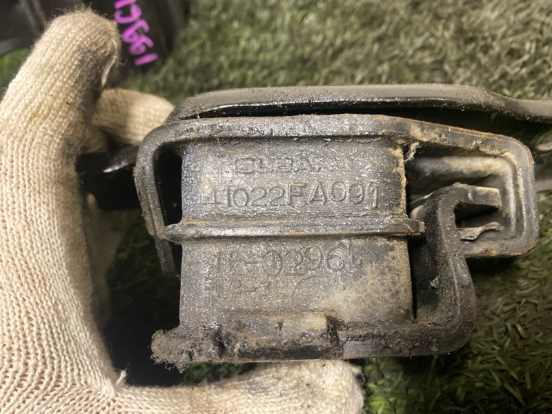 Подушка двигателя, 2000 рублей, Пешки