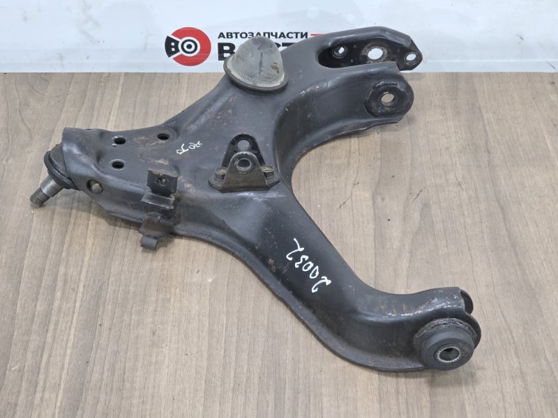 Рычаг нижний, 3000 рублей, Пешки