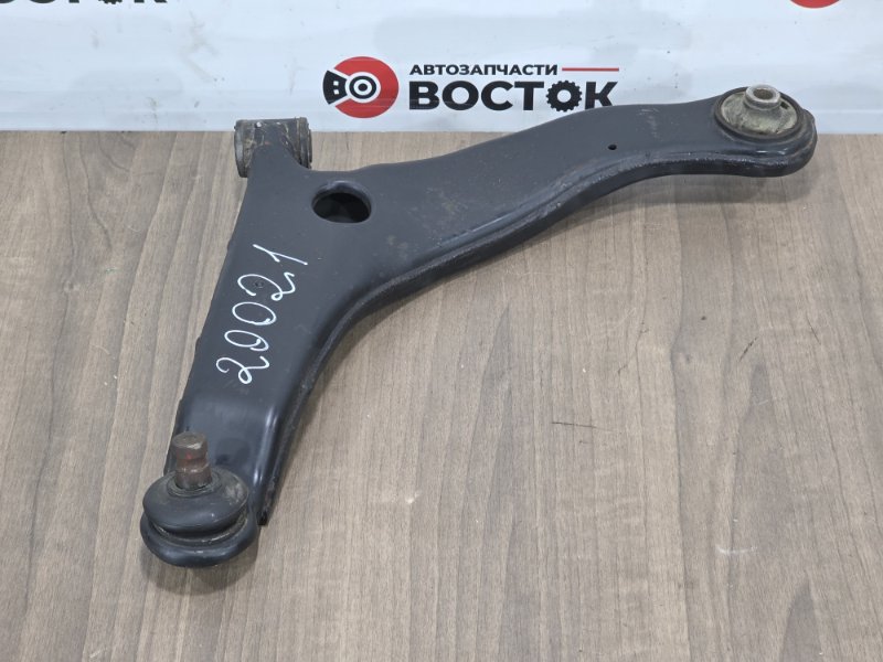 Рычаг нижний, 2500 рублей, Пешки