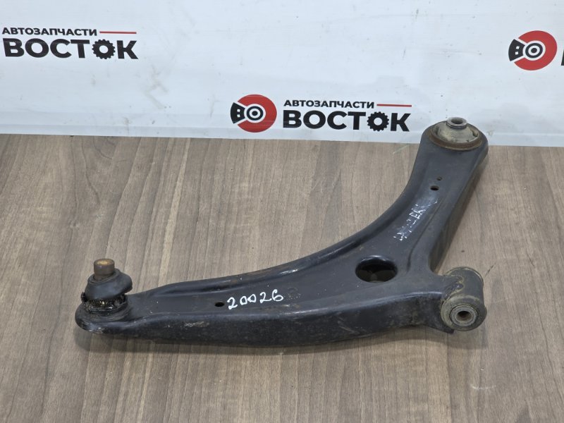 Рычаг нижний, 2000 рублей, Пешки