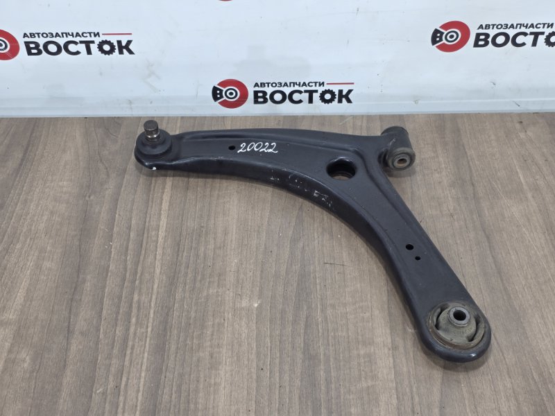 Рычаг нижний, 2000 рублей, Пешки