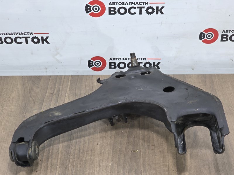 Рычаг нижний, 3000 рублей, Пешки