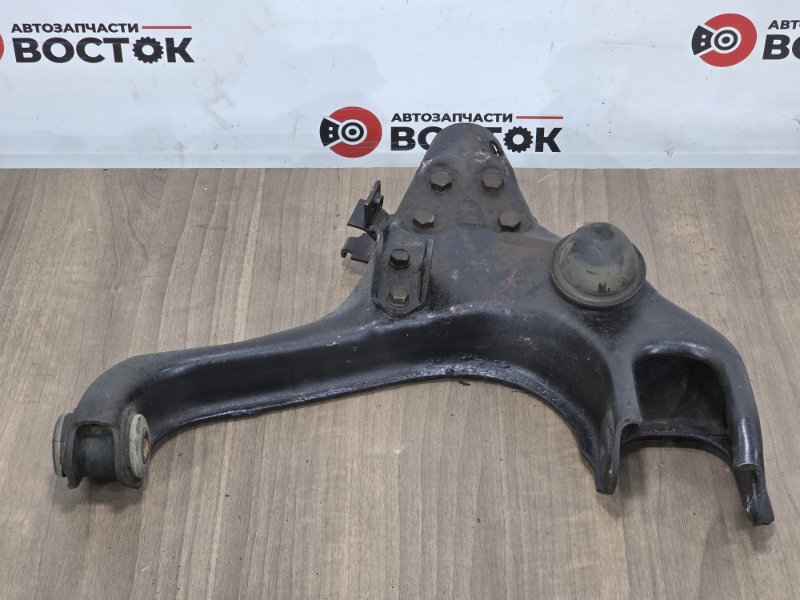 Рычаг нижний, 3000 рублей, Пешки