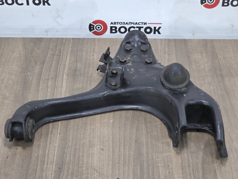 Рычаг нижний, 3000 рублей, Пешки