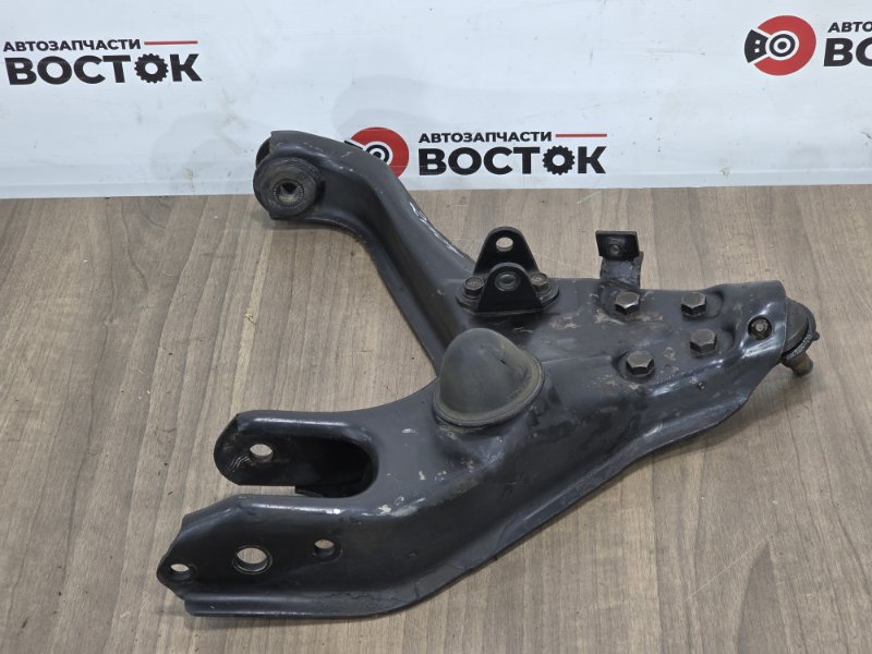 Рычаг нижний, 3000 рублей, Пешки