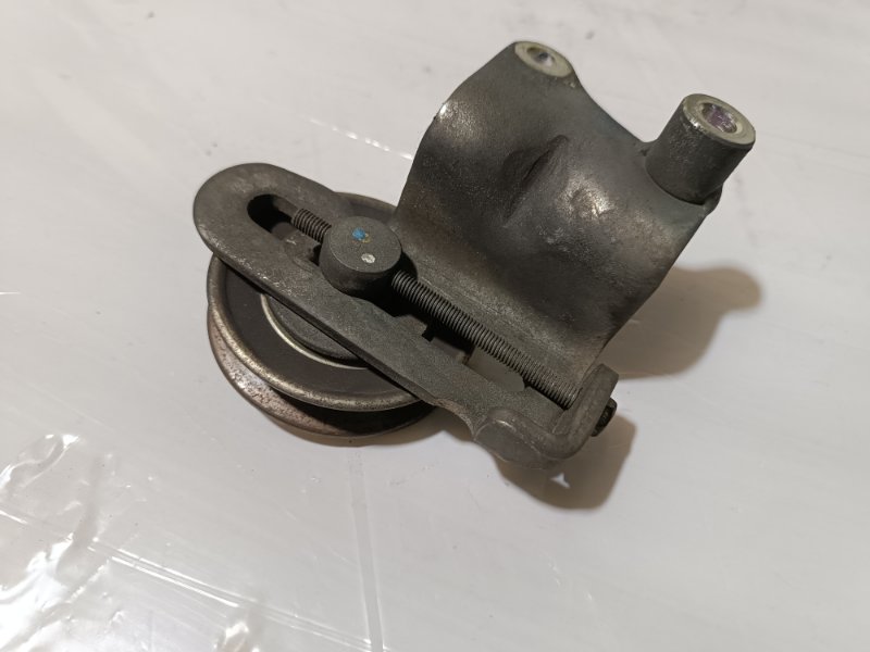 Натяжитель ремня кондиционера, 1000 рублей, Пешки