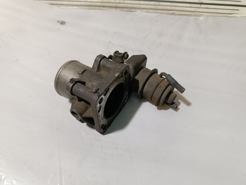 Дроссельная заслонка, 2000 рублей, Пешки