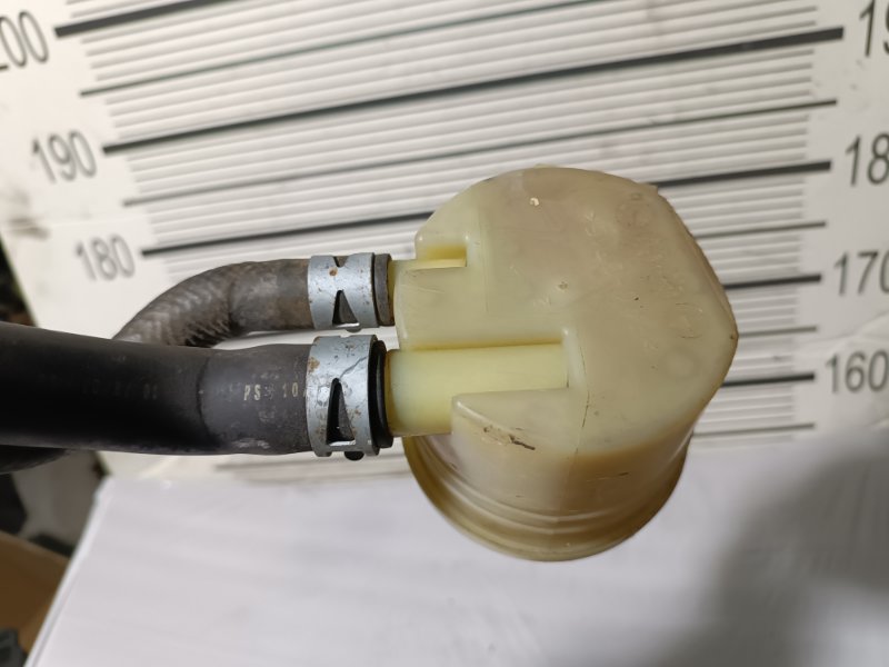 Бачок гидроусилителя руля, 1500 рублей, Пешки