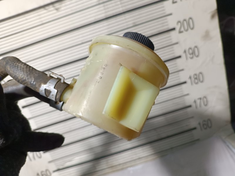 Бачок гидроусилителя руля, 1500 рублей, Пешки