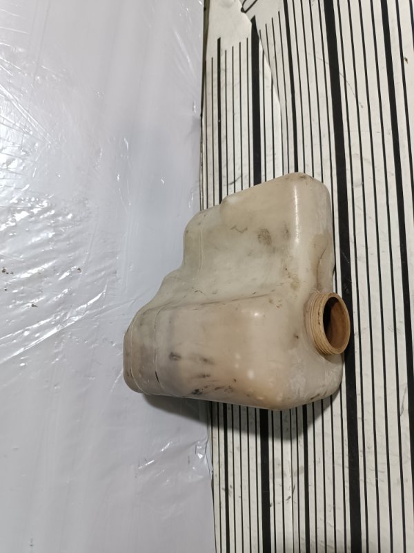 Бачок расширительный, 500 рублей, Пешки