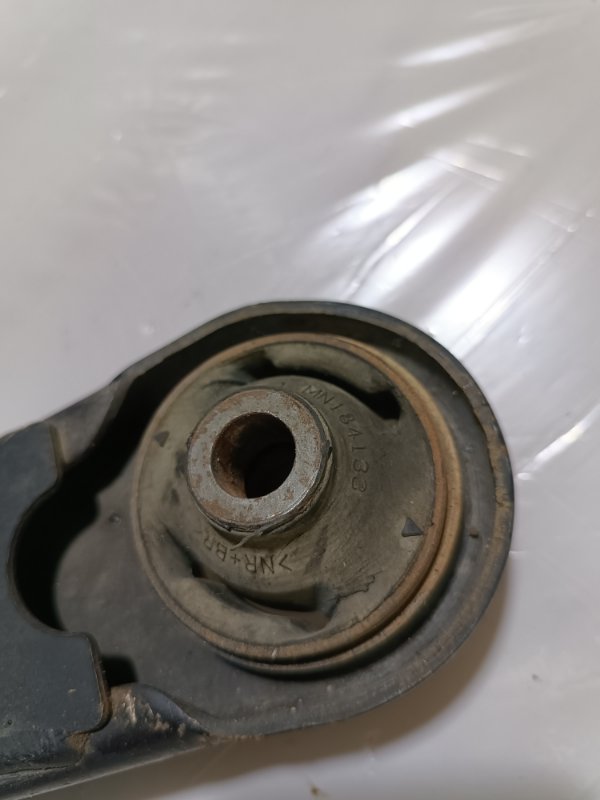 Рычаги подвески, 2000 рублей, Пешки