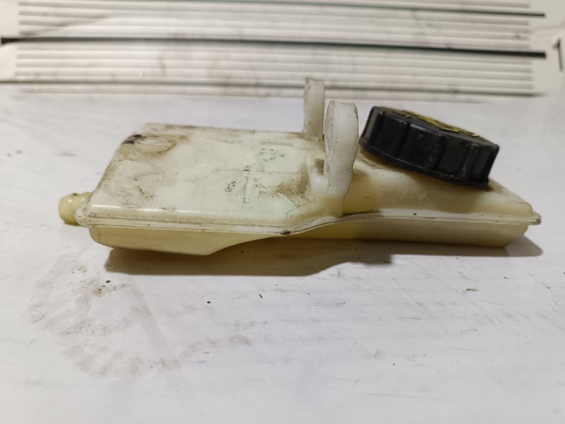 Бачок для тормозной жидкости, 700 рублей, Пешки