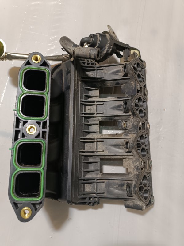 Коллектор впускной, 2000 рублей, Пешки