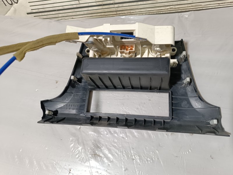 Консоль центральная, 5000 рублей, Пешки