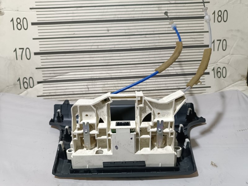 Консоль центральная, 5000 рублей, Пешки