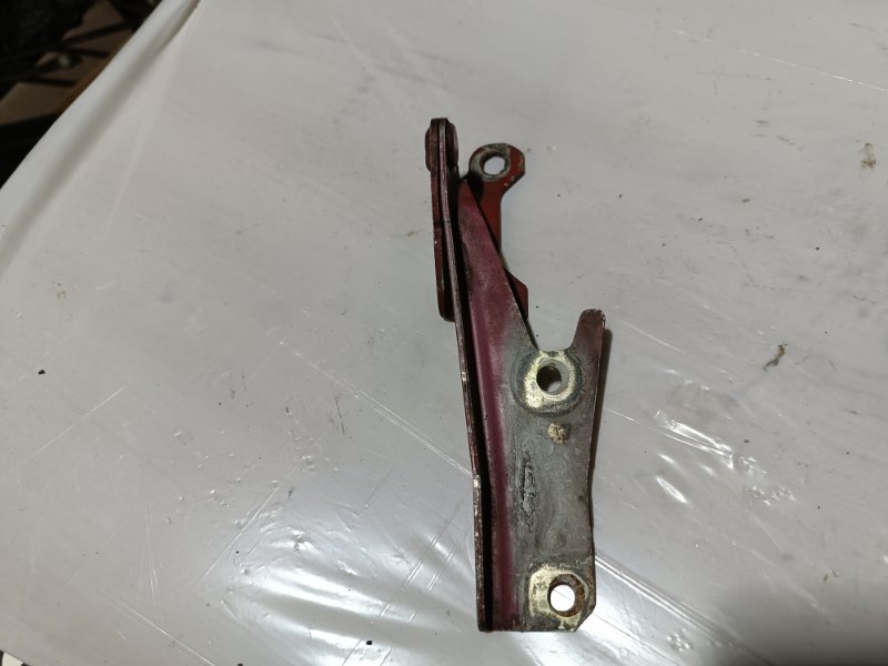 Петля капота, 1000 рублей, Пешки