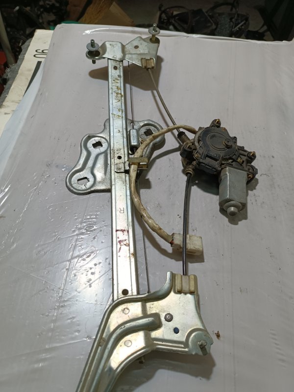 Стеклоподъемный механизм, 2000 рублей, Пешки