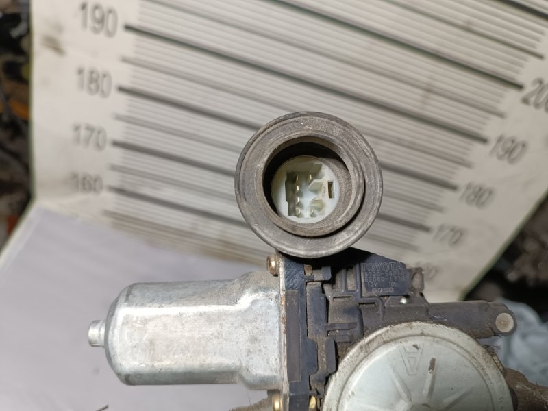 Стеклоподъемный механизм, 1000 рублей, Пешки