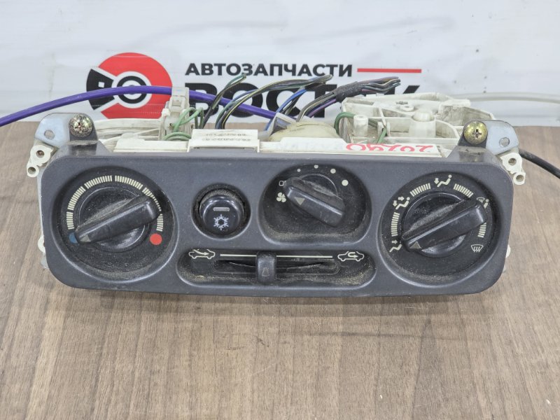 Блок управления климат-контролем, 3000 рублей, Пешки