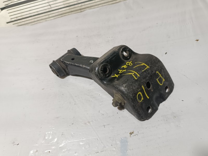 Рычаг верхний, 1500 рублей, Пешки