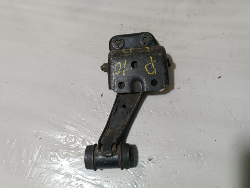 Рычаг верхний, 1500 рублей, Пешки