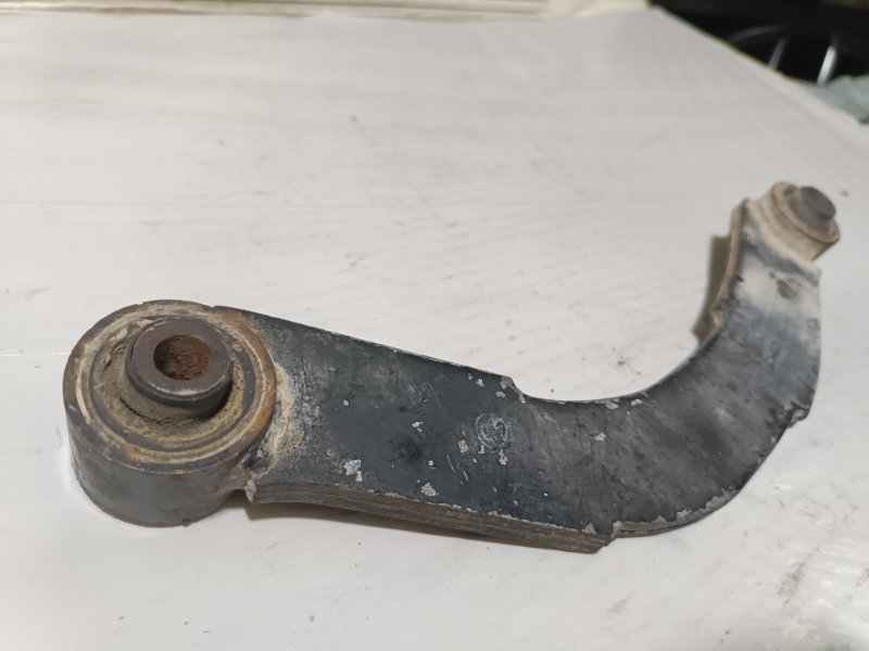 Рычаг верхний, 1500 рублей, Пешки