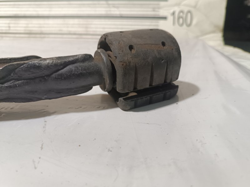 Рычаг нижний, 2000 рублей, Пешки