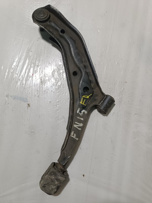 Рычаг нижний, 2000 рублей, Пешки