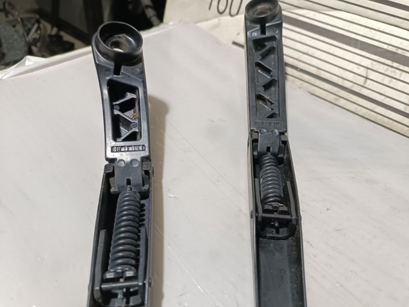 Поводок стеклоочистителя, 3000 рублей, Пешки