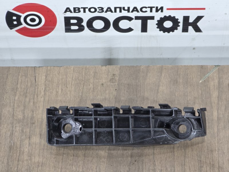 Кронштейн решетки радиатора, 1000 рублей, Пешки