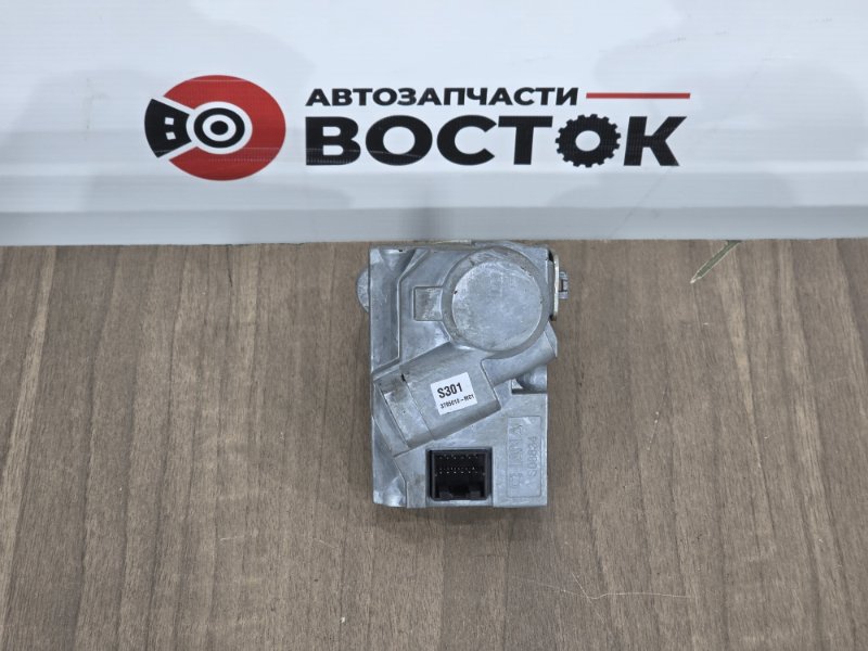 Блокиратор руля, 2000 рублей, Пешки