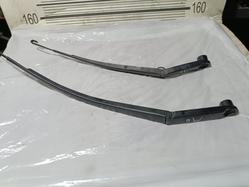 Поводок стеклоочистителя, 2000 рублей, Пешки